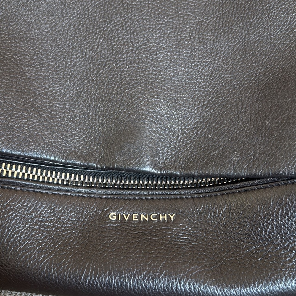 Givenchy bag with strap and handle - Picture 2 of 8